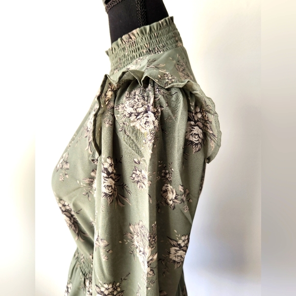 Floral Print Ruffled Mini Dress - Picture 3 of 7